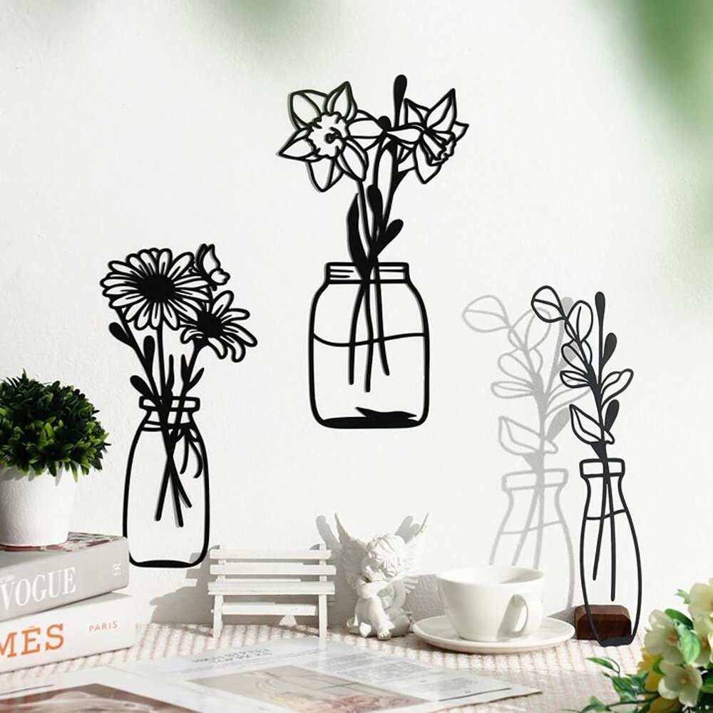 NEW  3 Piece Metal Flowers and Vases Wall Decoration. - Picture 5 of 9